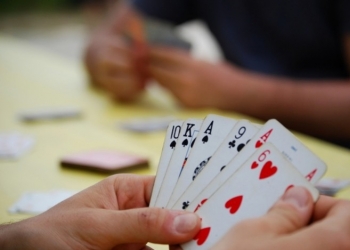 #IORESTOACASA...e gioco con le carte!